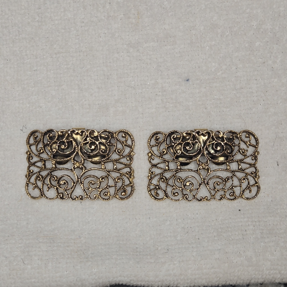 ​Vintage 1960s MUSI Gold-Tone Filigree Shoe Clips - Large 1"x 2"
